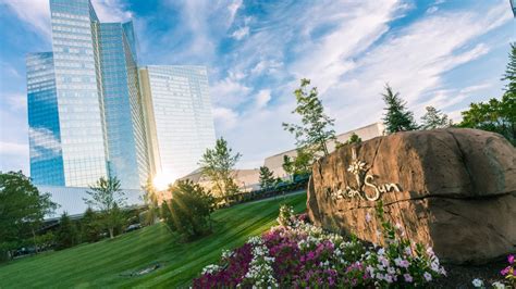 PFL heads to Mohegan Sun for June fight card .